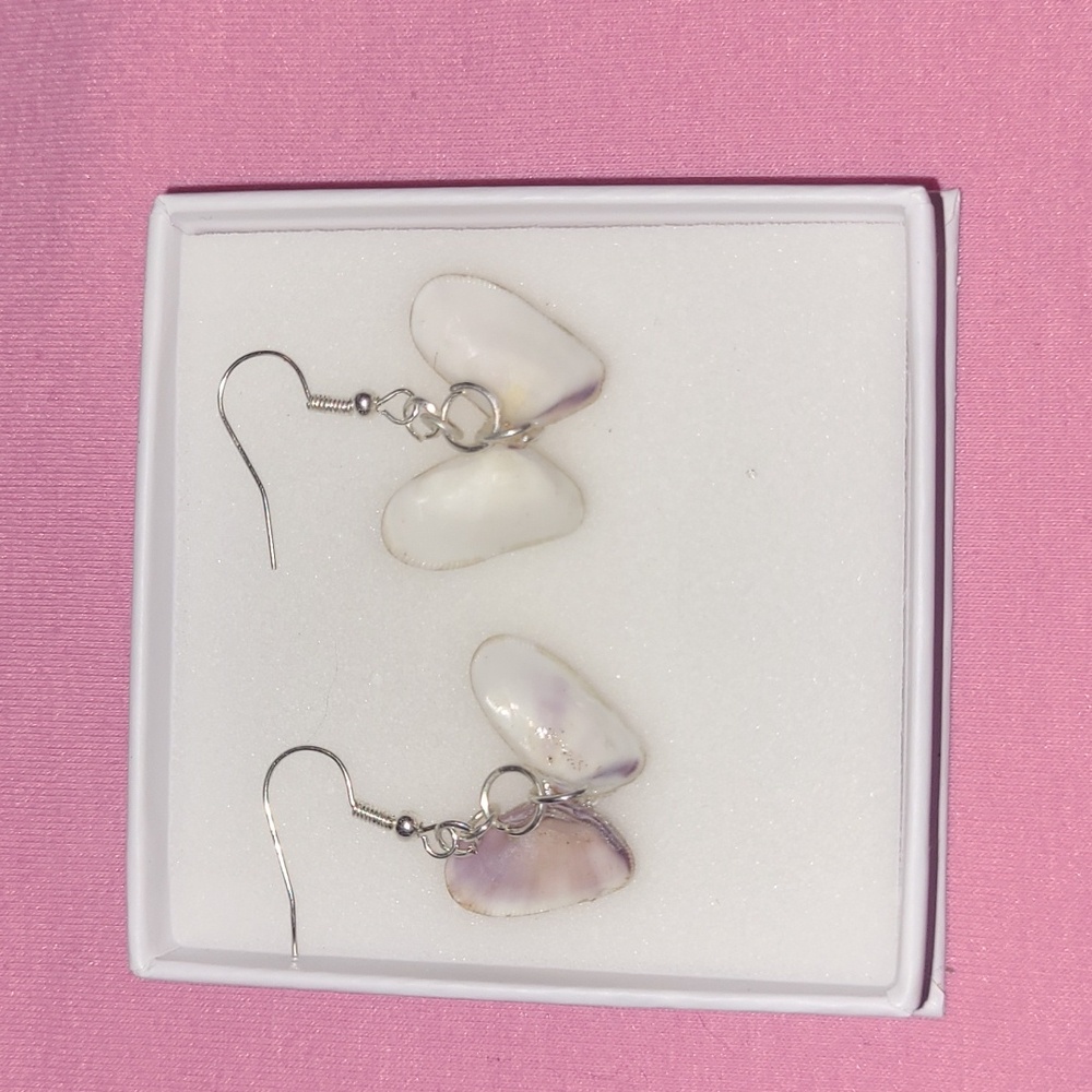 Hand Made Shell Earrings - Picture 2 of 4